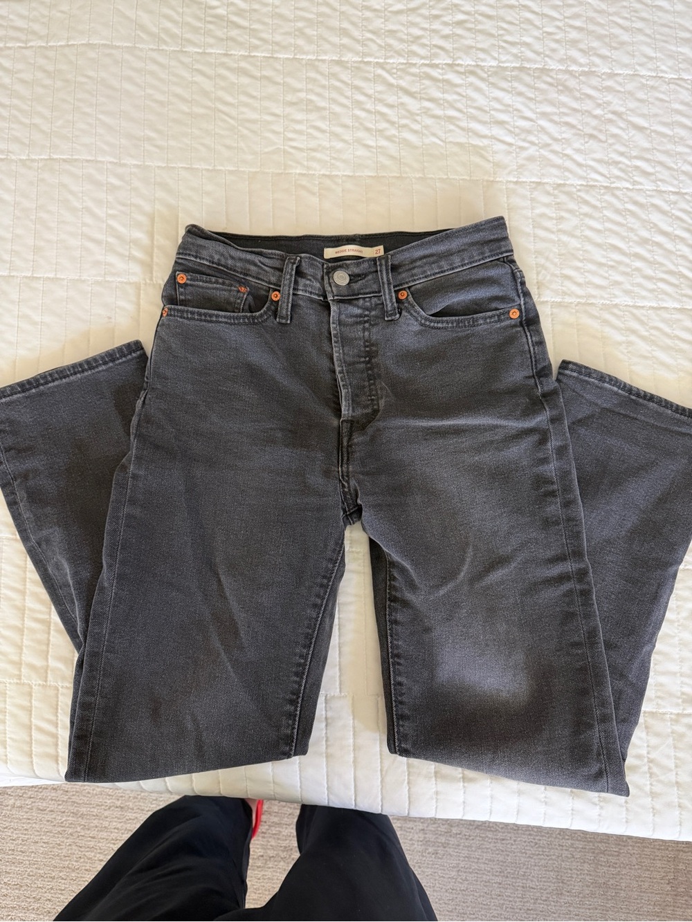 Classic Levi’s wedgie straight women’s jeans